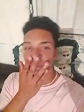 Snapshot of Rich_Boy_Daddy chatting on 10-21-25, 03:51 Rich Boy Daddy online show from 10-21-25, 03:51