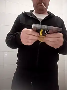 Snapshot of Romaeterna_ chatting on 11-10-25, 05:34 Romaeterna online show from 11-10-25, 05:34