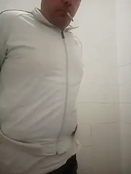 Snapshot of Romaeterna_ chatting on 11-17-25, 05:41 Romaeterna online show from 11-17-25, 05:41