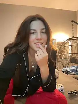 Brunnettebabe007 online show from 11-10-25, 01:37