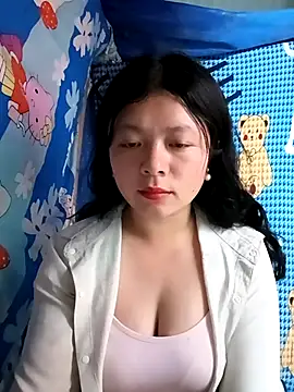 lisa-bae00 online show from 02-26-26, 11:48