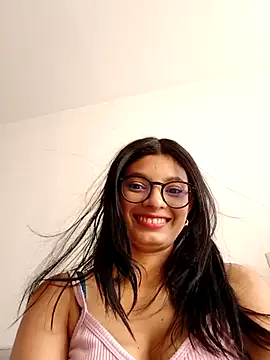 Snapshot of michellx_ chatting on 10-21-25, 08:20 michellx online show from 10-21-25, 08:20
