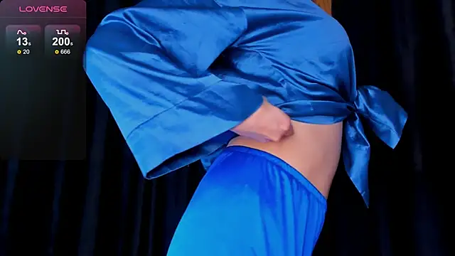 naomi hayess online show from 10-29-25, 03:20