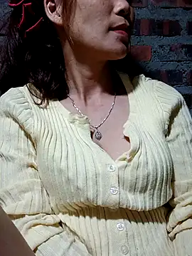 Bear bear0 online show from 11-08-25, 02:06