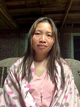 Snapshot of sowbibi chatting on 10-29-25, 03:25 sowbibi online show from 10-29-25, 03:25