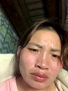 Snapshot of sowbibi chatting on 10-31-25, 01:01 sowbibi online show from 10-31-25, 01:01