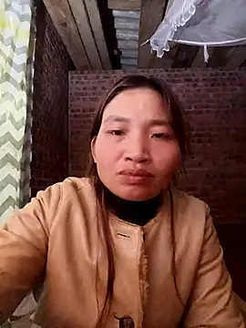 Snapshot of sowbibi chatting on 11-04-25, 10:36 sowbibi online show from 11-04-25, 10:36