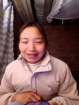 Snapshot of sowbibi chatting on 11-12-25, 01:06 sowbibi online show from 11-12-25, 01:06