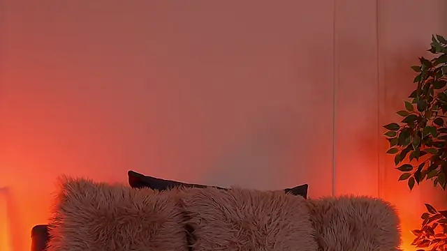 CrystalRedx online show from 12-04-25, 04:55