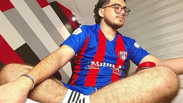 Zac Golden online show from 02-12-26, 01:50