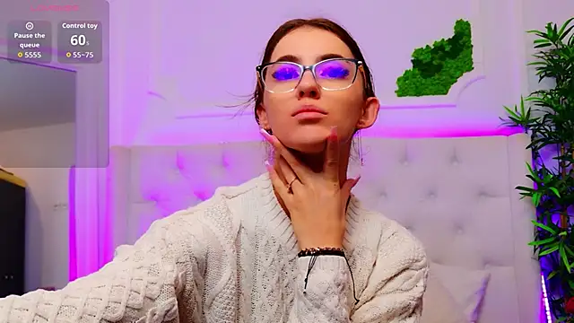 ElisaCharm online show from 02-25-26, 04:55