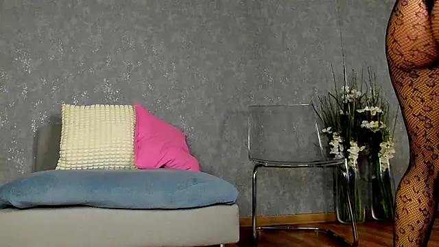 KarinaSparks online show from 11-29-25, 08:34