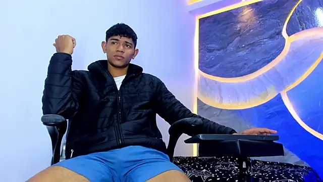 Snapshot of Sex_Boy_33_ chatting on 12-02-25, 04:51 Sex Boy 33 online show from 12-02-25, 04:51