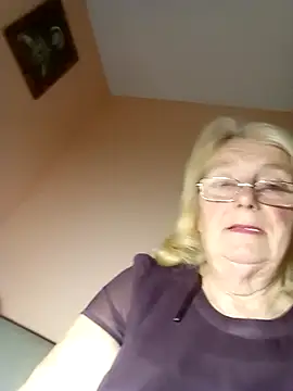 AmyLove353 online show from 10-27-25, 09:19