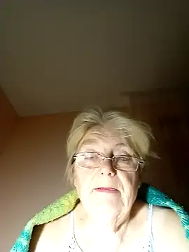 AmyLove353 online show from 11-07-25, 04:23