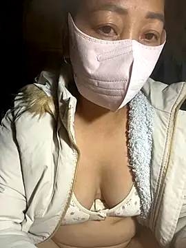 Snapshot of Top_x chatting on 11-04-25, 03:55 Top x online show from 11-04-25, 03:55