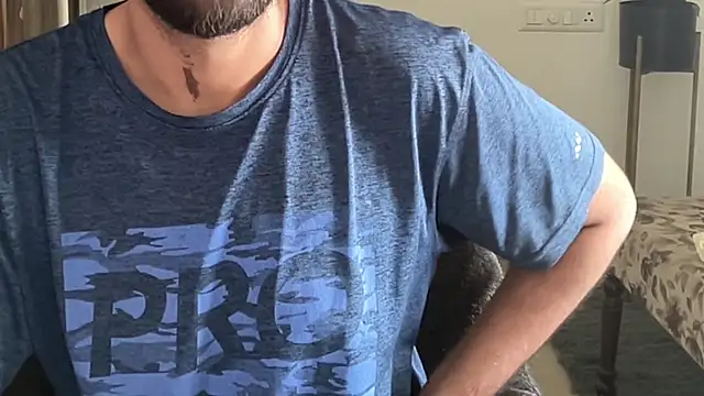 Snapshot of MakeMeAwareAah chatting on 11-29-25, 05:43 MakeMeAwareAah online show from 11-29-25, 05:43