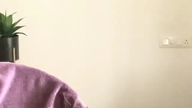 Snapshot of MakeMeAwareAah chatting on 12-16-25, 07:24 MakeMeAwareAah online show from 12-16-25, 07:24