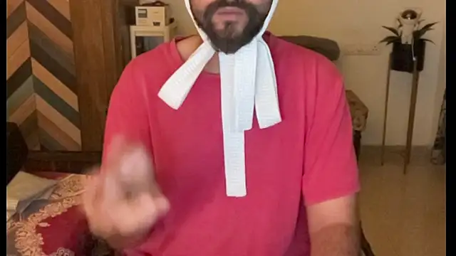 Snapshot of MakeMeAwareAah chatting on 01-07-26, 05:48 MakeMeAwareAah online show from 01-07-26, 05:48