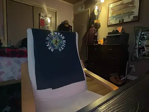 Snapshot of Macduckd chatting on 02-08-26, 07:17 Macduckd online show from 02-08-26, 07:17