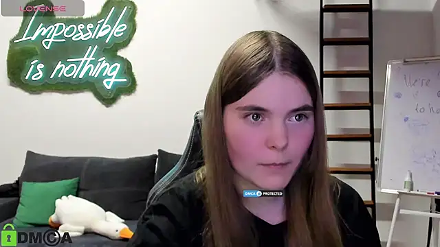 MiraaBloom online show from 10-20-25, 03:23