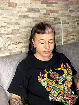 camilaa lux online show from 10-29-25, 10:28