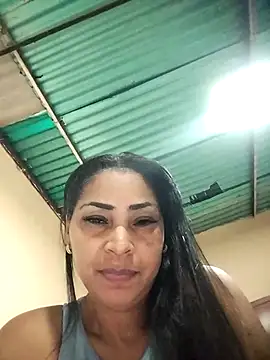 Sussana tinner online show from 10-22-25, 01:06