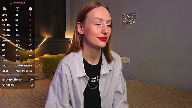 Snapshot of ZolaDickmann chatting on 10-30-25, 08:05 ZolaDickmann online show from 10-30-25, 08:05