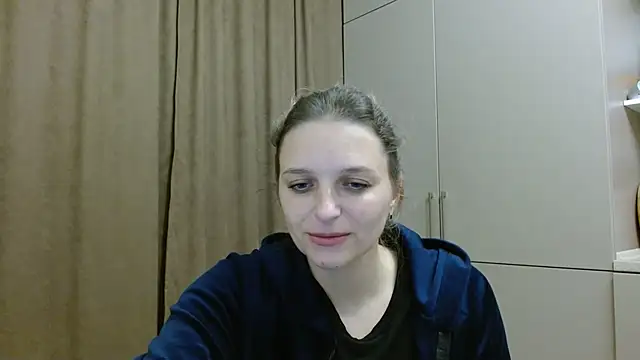 Snapshot of ElisSky301 chatting on 11-02-25, 10:23 ElisSky301 online show from 11-02-25, 10:23