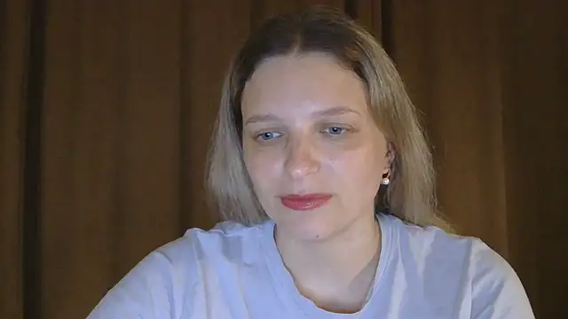 ElisSky301 online show from 04-24-26, 07:49