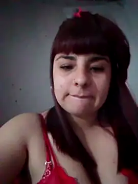 Snapshot of Tizi_04 chatting on 10-24-25, 08:38 Tizi 04 online show from 10-24-25, 08:38