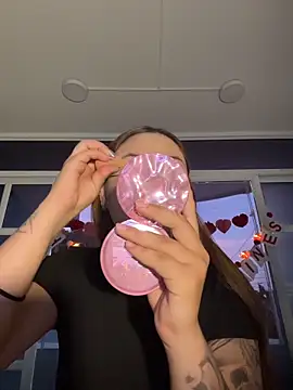 Beella1  online show from 02-13-26, 12:01