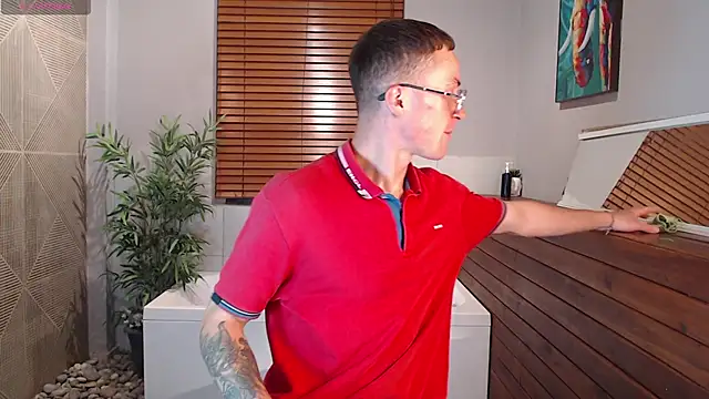 Snapshot of Lil_James chatting on 11-24-25, 07:35 Lil James online show from 11-24-25, 07:35