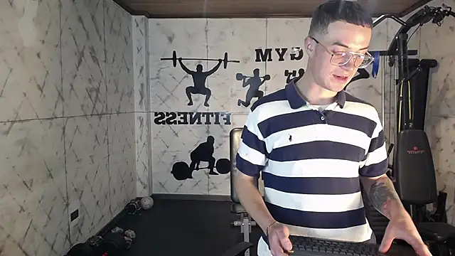 Snapshot of Lil_James chatting on 11-27-25, 07:16 Lil James online show from 11-27-25, 07:16