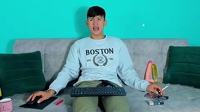 Snapshot of Nicolas_Torres_ chatting on 11-13-25, 03:05 Nicolas Torres online show from 11-13-25, 03:05