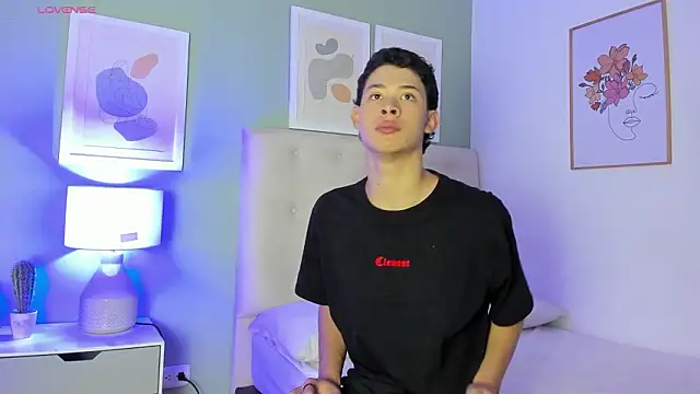 ApoloRicci online show from 03-05-26, 08:05