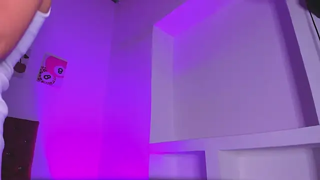 kittymonroe1 online show from 07-19-26, 06:44