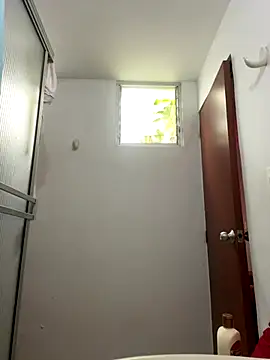 Selena Roa online show from 10-25-25, 12:13