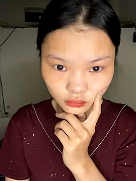 Snapshot of -Mam- chatting on 10-22-25, 10:20 -Mam- online show from 10-22-25, 10:20