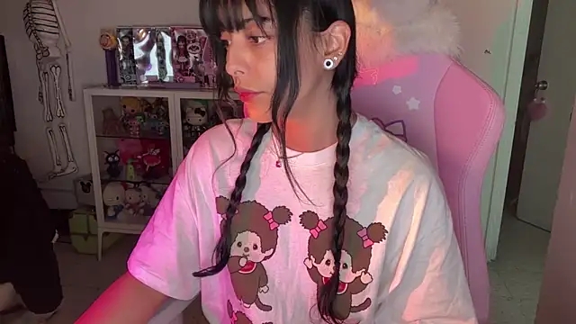 Snapshot of kaithra chatting on 02-16-26, 01:02 kaithra online show from 02-16-26, 01:02