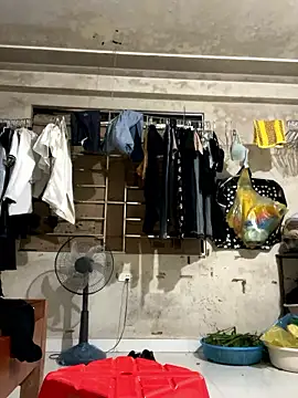 Snapshot of show-hana chatting on 10-23-25, 07:18 show-hana online show from 10-23-25, 07:18