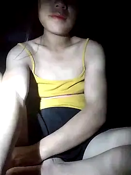 Snapshot of Yumi_sexyy chatting on 11-04-25, 03:44 Yumi sexyy online show from 11-04-25, 03:44