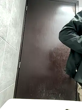 Snapshot of VERGALARGA120 chatting on 12-14-25, 12:49 VERGALARGA120 online show from 12-14-25, 12:49