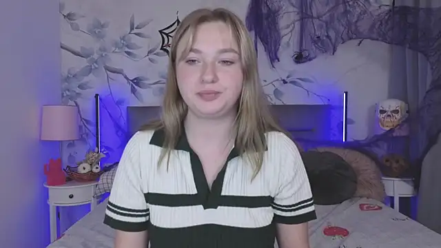 Ailissa  fox online show from 10-24-25, 01:07