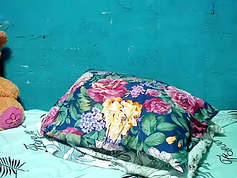 SmallluncutCock online show from 11-18-25, 01:44