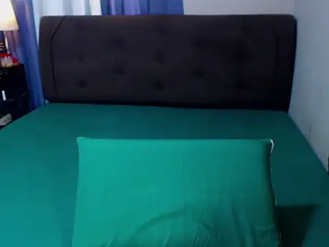 amalia92 online show from 11-28-25, 05:43