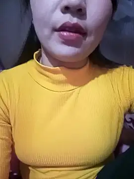 -Lanaa- online show from 12-17-25, 05:13