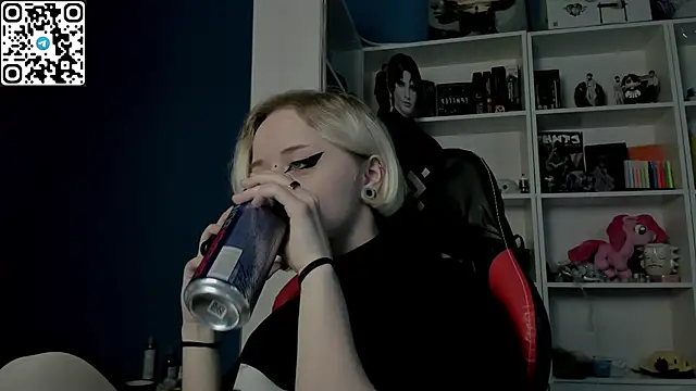 Holy Mistress S online show from 02-08-26, 10:07