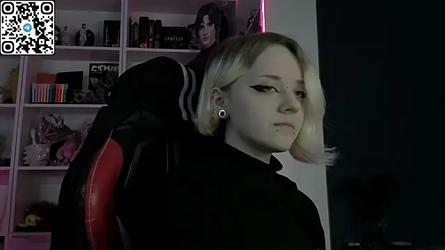 Holy Mistress S online show from 03-11-26, 09:04