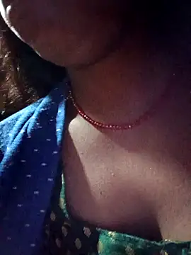 Poonam cute online show from 10-30-25, 07:36